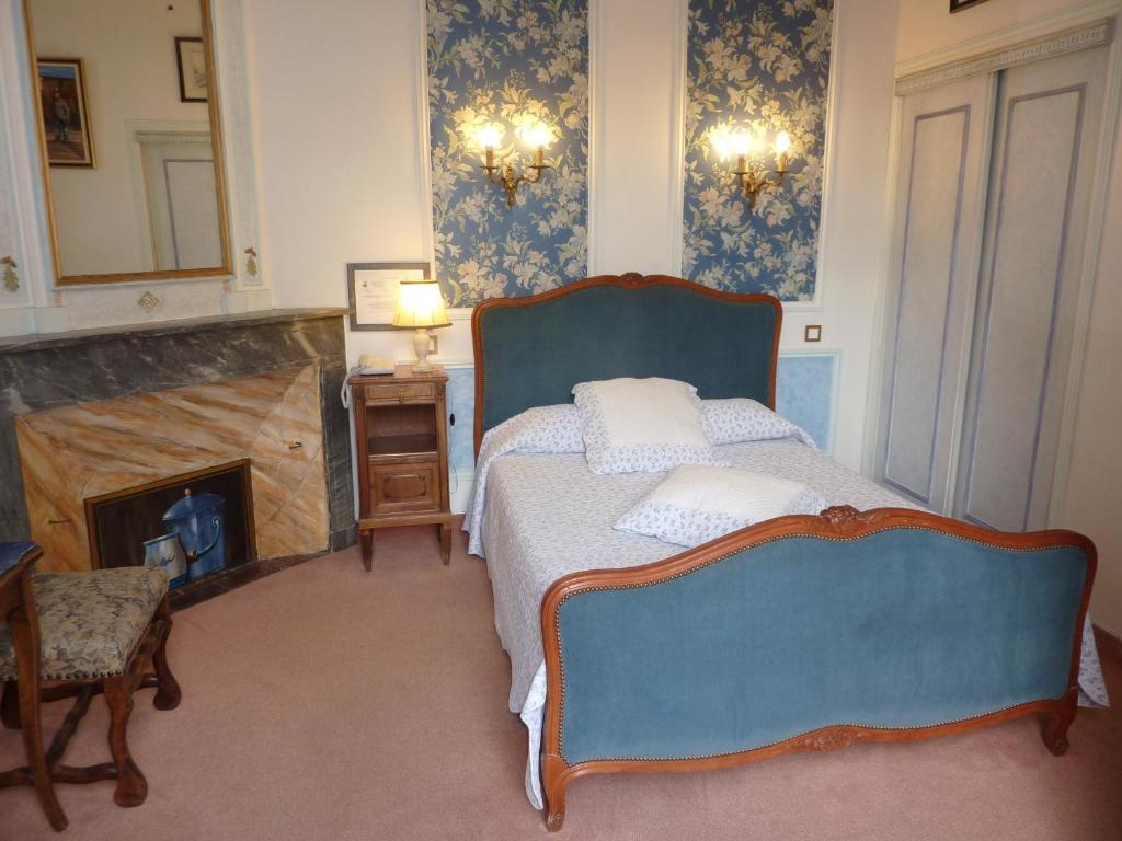 Hotel Du Fiacre Carpentras Δωμάτιο φωτογραφία